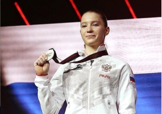 16-летняя ростовская гимнастка Владислава Уразова выступит на Олимпиаде в Токио